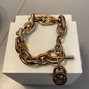 Bold Toggle Link Bracelet - Michael Kors